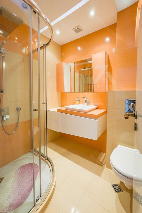 Продава се Тристаен апартамент в София, Младост 4 - 100 кв.м за 3450 €/кв.м - Снимка #7