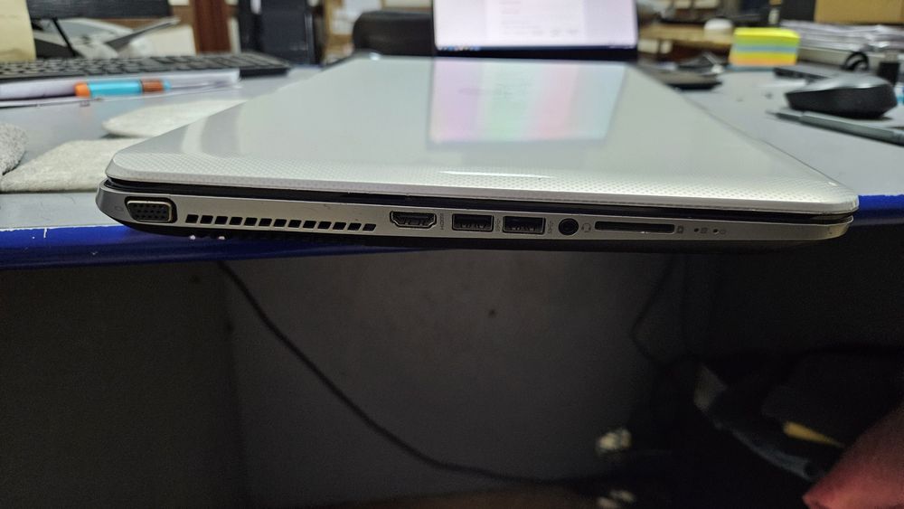 Продам корпус hp 17.3