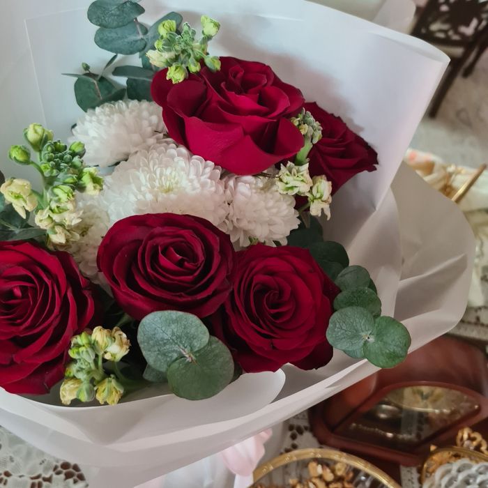 Продам цветы недорого ,свежие