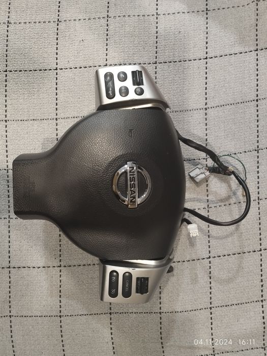 Airbag c клавишами Nissan Note