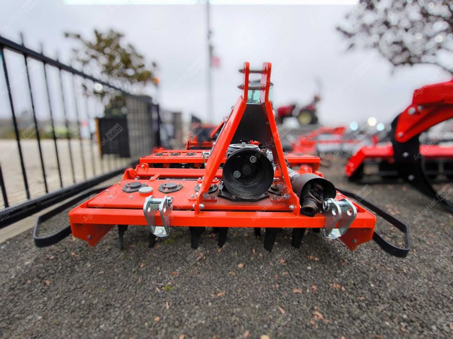 Grapă rotativă de 135 cm cardanică (20-35 CP) / Boxer PI 135 (demo)