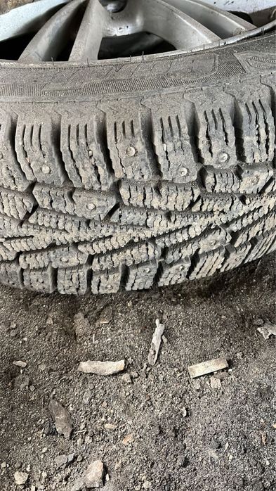 Диск с резиной зимняя шипованная