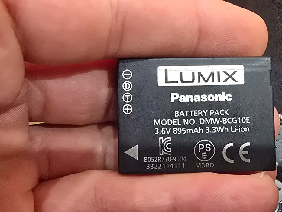 Panasonic Lumix DMC-ZX3 - compact digital, functional, stare buna