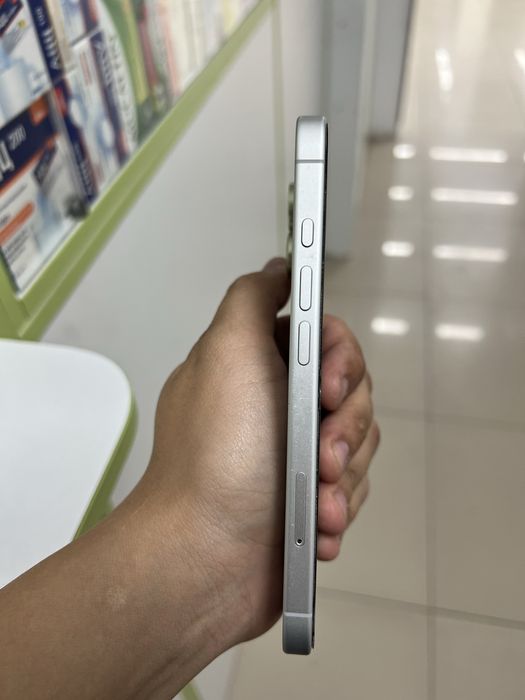 Iphone 17 256gb белый