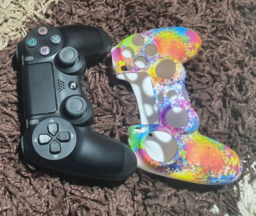 PS 4 SONY Pro, 1TB, Stare Foarte Bună! + accesorii și jocuri incluse!