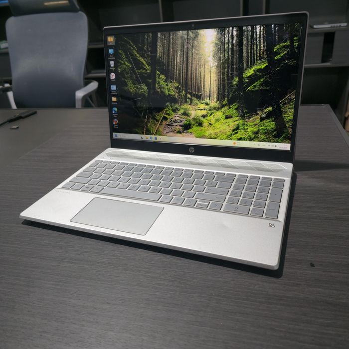 HP i5 SSD 512/8 GB видеокартаси бор