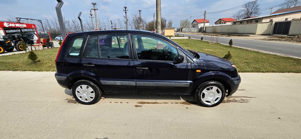 Vand Ford Fusion