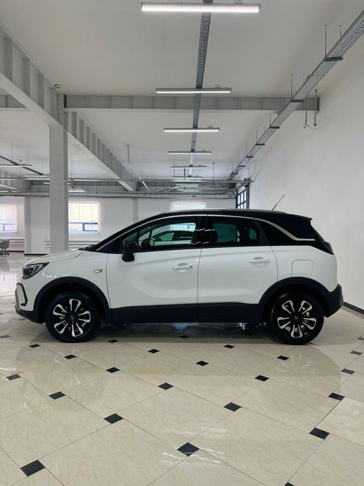 OPEL Crossland 2023 года