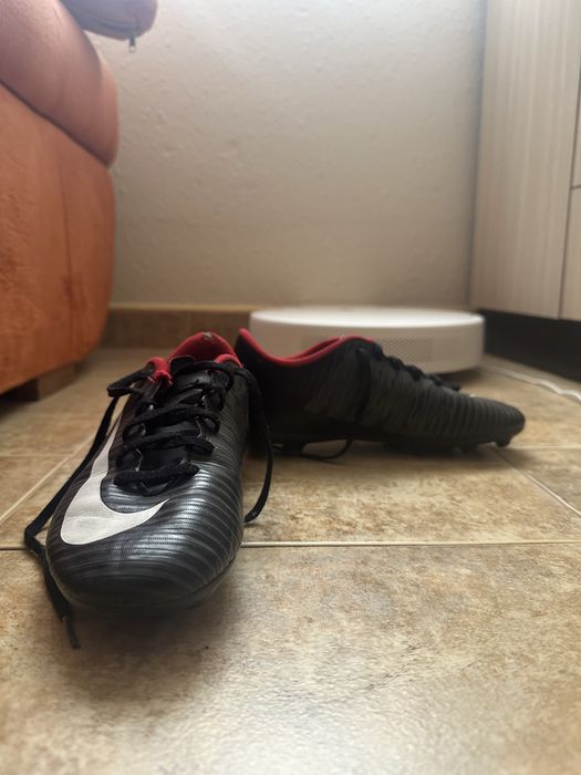 Детски черни бутонки NIKE