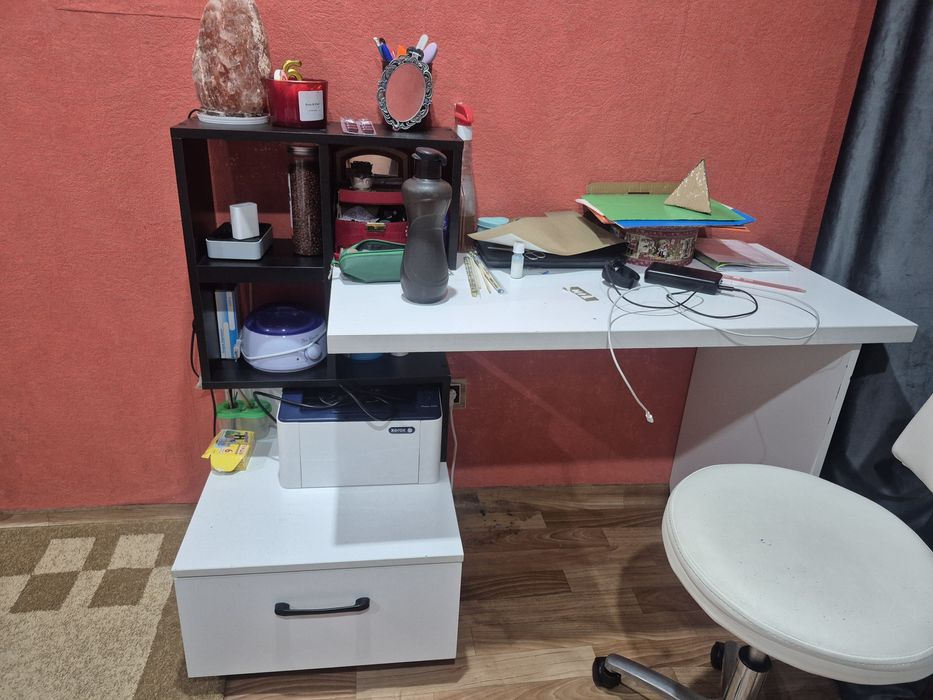 Продам стол срочно