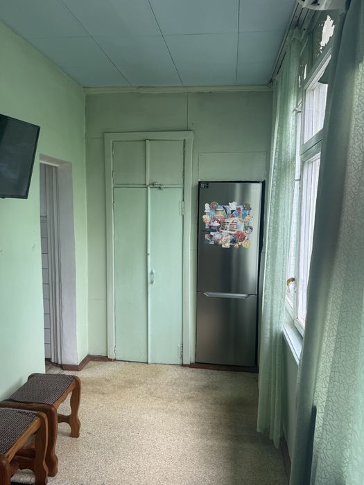 Чиланзар 23 квартал продаётся 2 комнатная квартира зелёный двор, школа