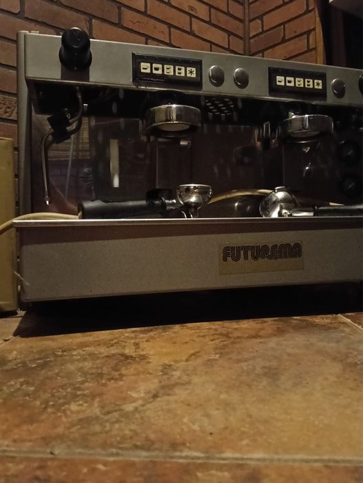 Espressor profesional + rasnita