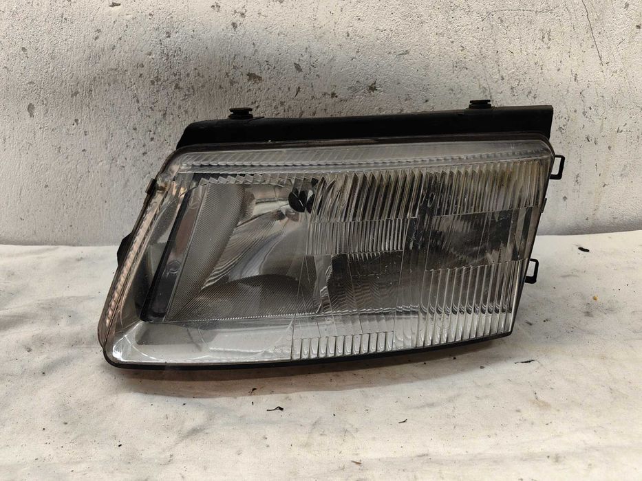 Оригинален фар Vw Passat B5