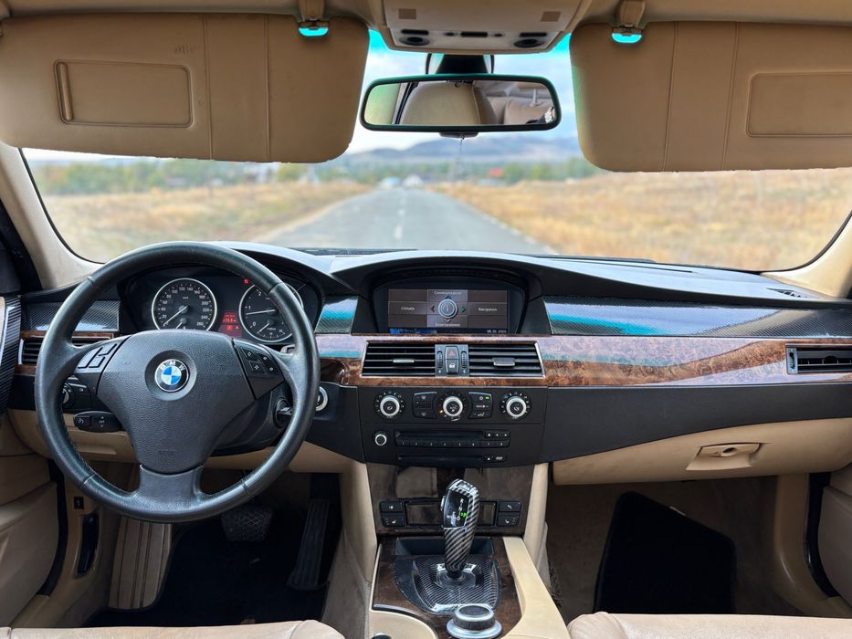 BMW 5 Series 2009 — imagine 2
