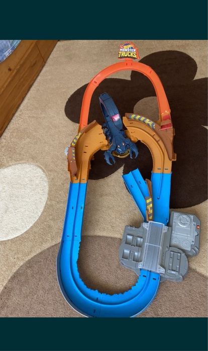 Писта за игра с батерии