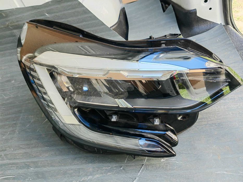 Фар Renault Captur FULL LED десен/Фар Рено Каптюр LED/Фар Captur Ориги