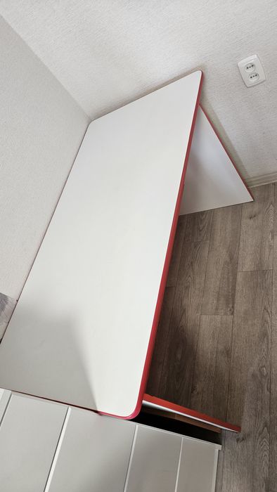 Продам письменный стол