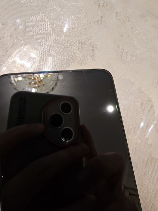 Телефон Realme 5 pro