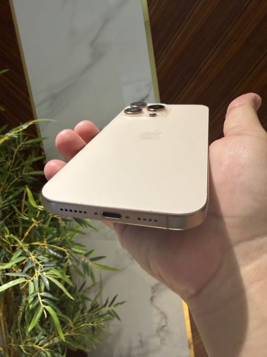 Sro’chna Iphone 16 pro max sotiladi.
