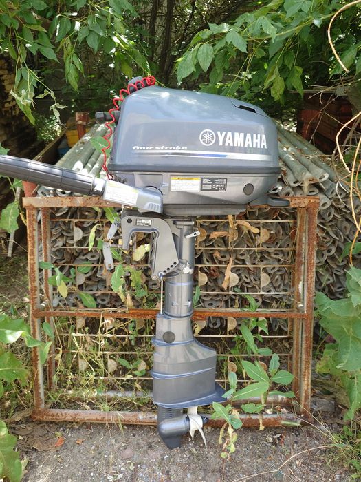 Лодка Kolibri,двигател,Yamaha