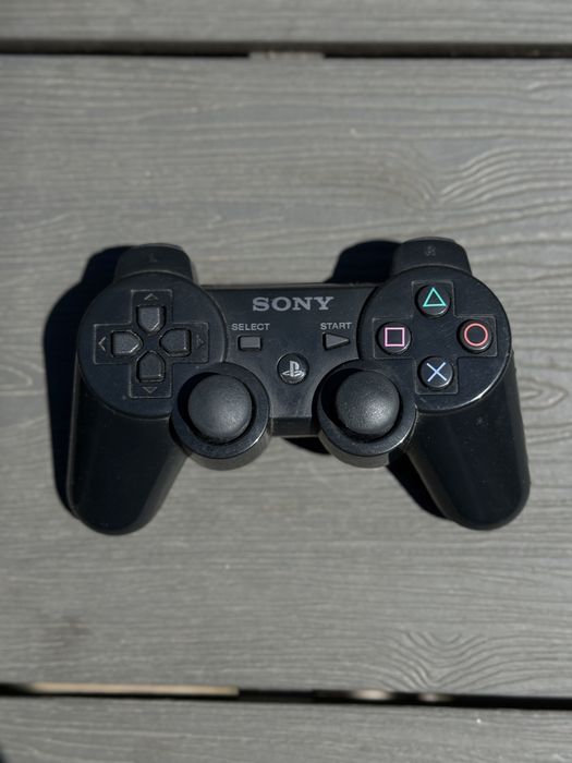 Play Station 3 (PS3) Super Slim + hdd300 gb + jocuri