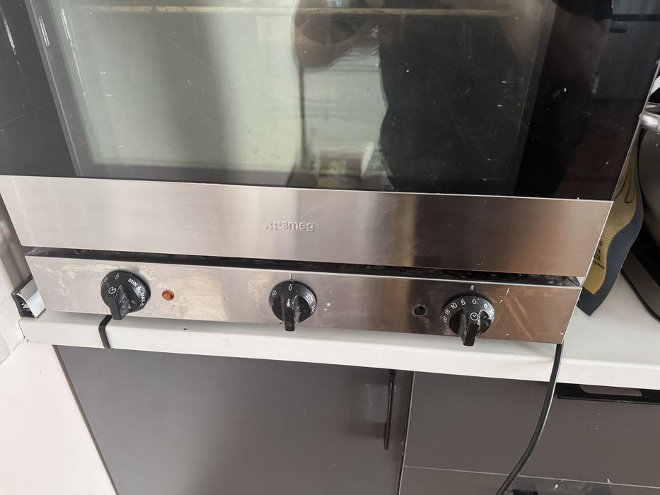 Smeg печка конвекционный