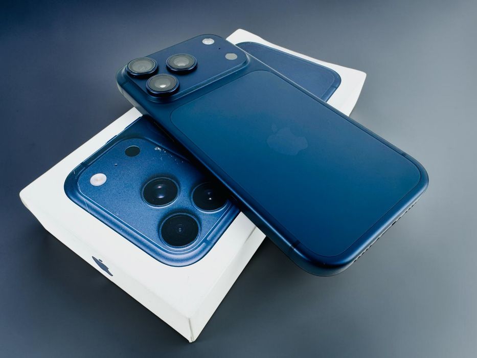 Apple iPhone 17 Pro Max 256GB Blue 100% Батерия! Гаранция!