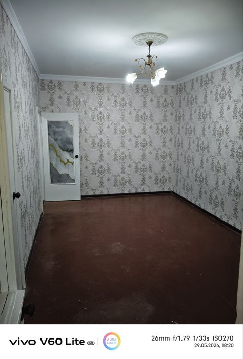 Uy sotiladi srochna
