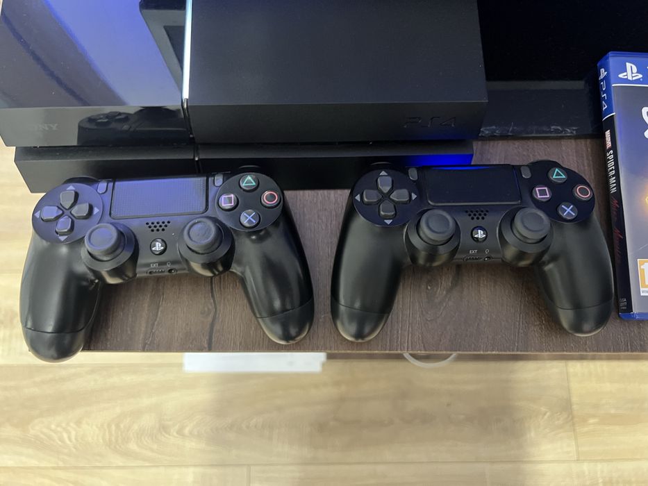 PS4 Playstation 4 normal 512gb 2 manete 7 jocuri