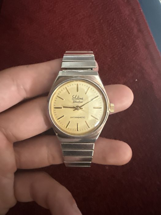 Продам часы в рабочем ссточние