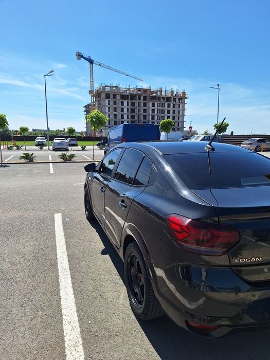 Vând Logan 3 gpl de fabrică