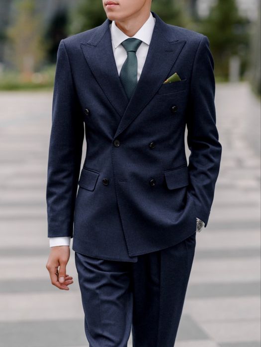 Двухбортный костюм Shoqan