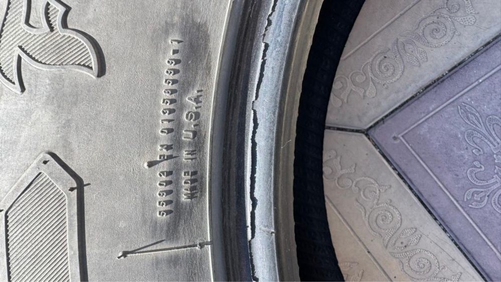 Продам шину , резину