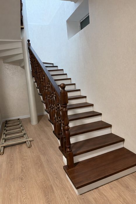 Деревянные лестницы на заказ