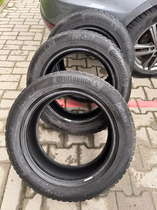 Vand 3 anvelope Continental 205/55/R16  200 de lei toate