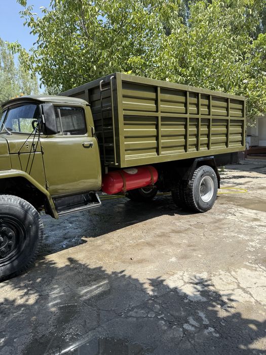 Срочно ЗИЛ 131 СОТИЛАДИ!!!