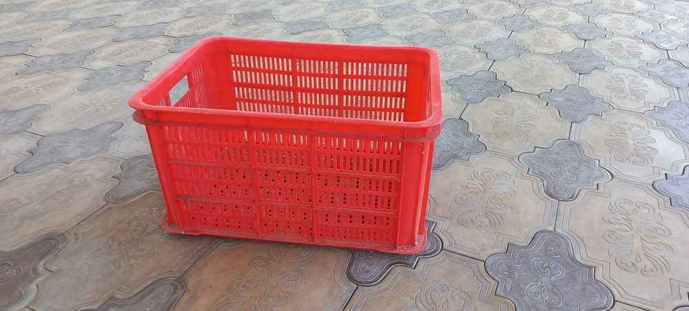 Plastmassa yashik