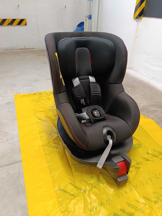 Столче за кола ISOFIX i-Size Britax Romer DUALFIX M Cool Flow