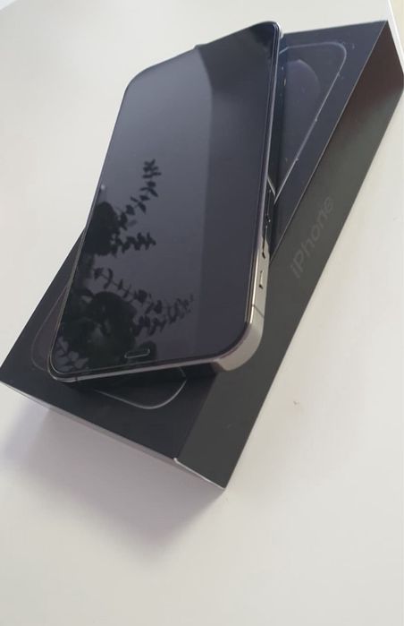 iPhone 12 PRO • graphite • 98 % Bateria