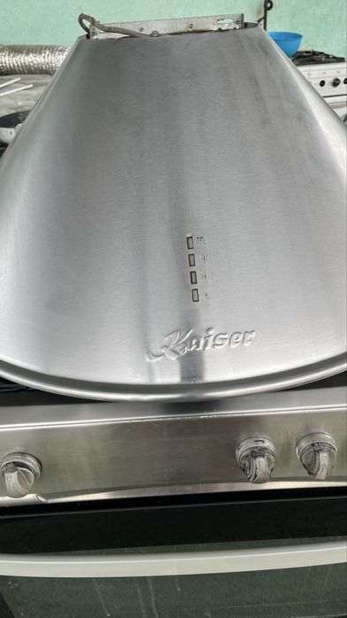 Газ плита + вытяжка