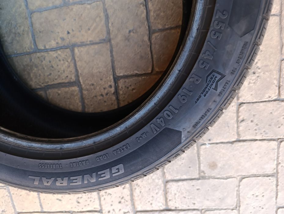 Всесезонни гуми General 255/45/19 dot 2024