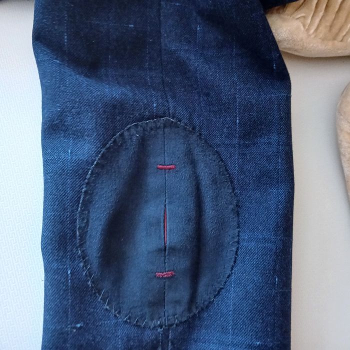 Продам школьный костюм