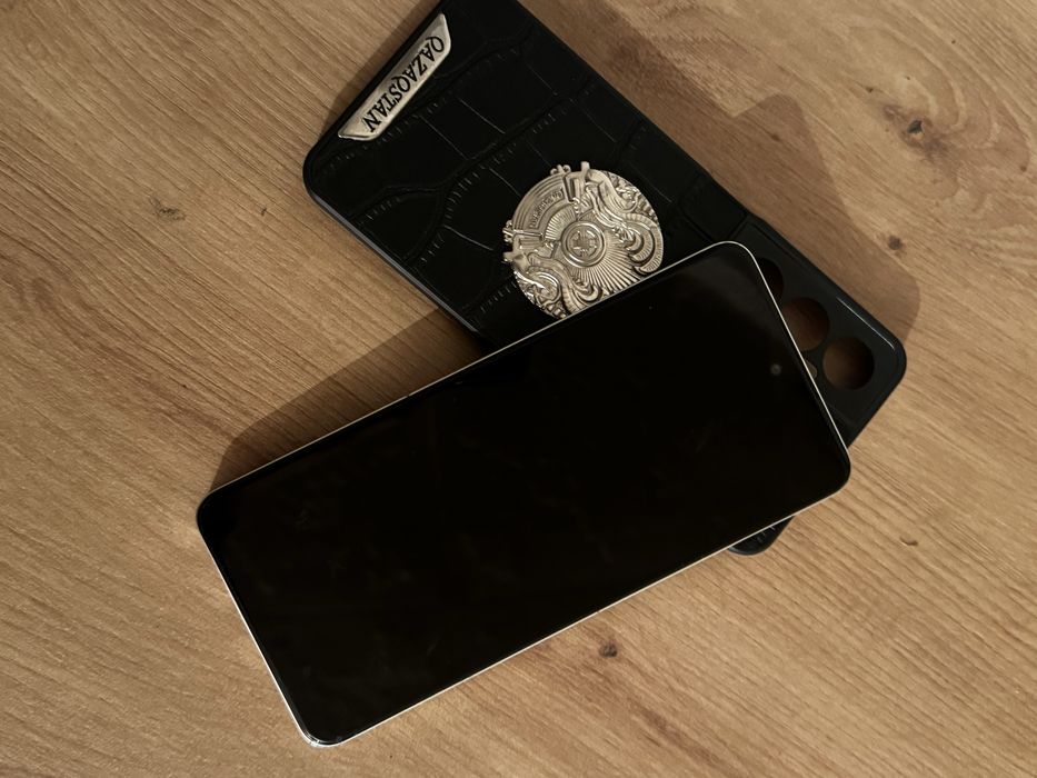 Продам телефон Realme C65