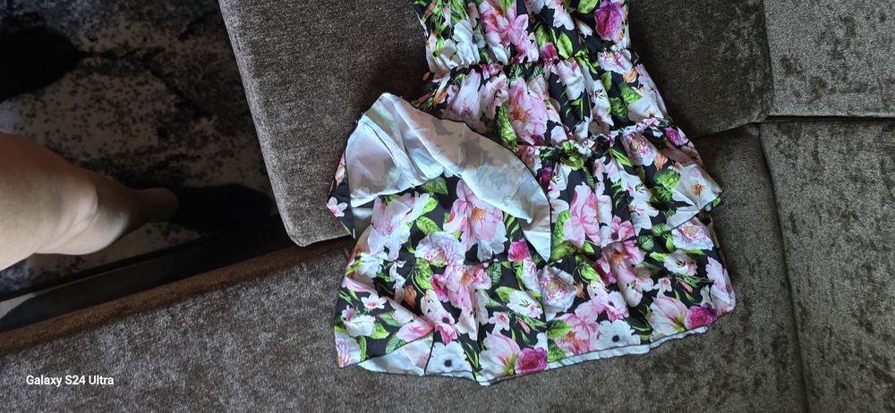 Цветна рокля на воали