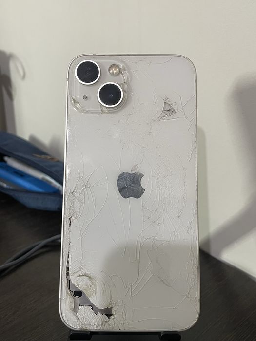 Iphone 13  128gb в хорошем состояний