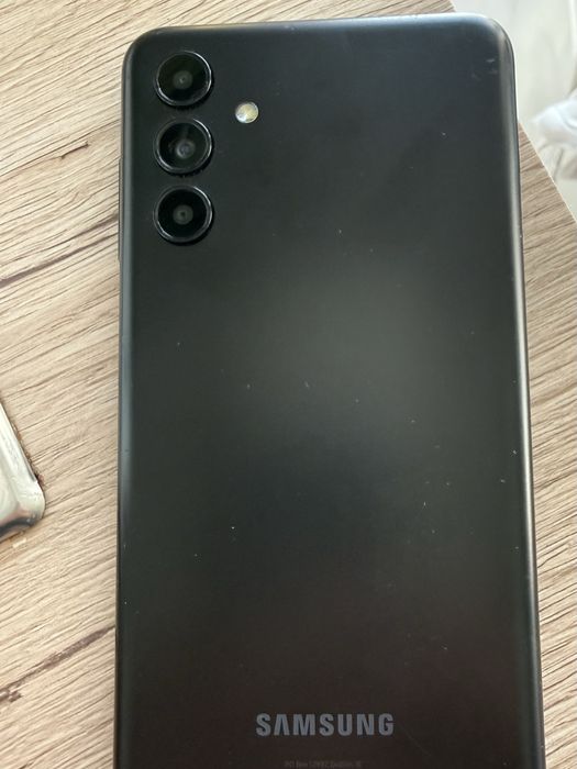 Vand Samsung A13 5G si A32 5G Dual sim ecran mare baterie mare perfect