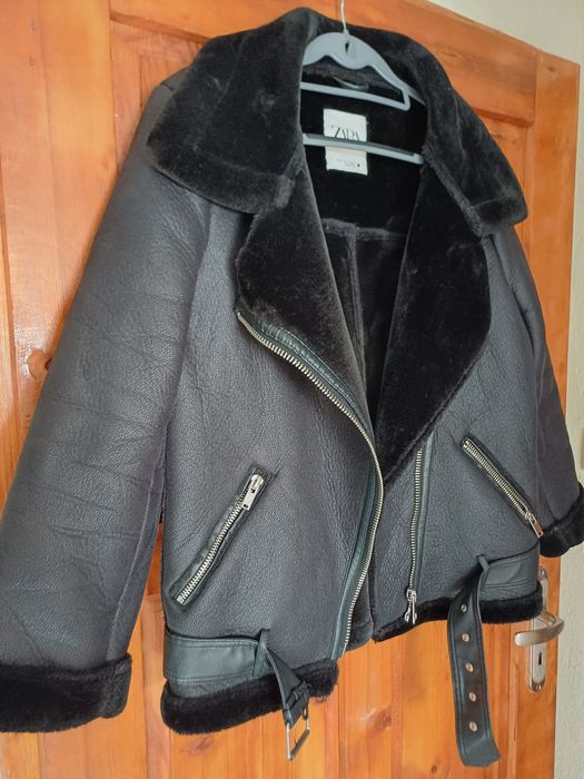 Зара (яке от изкуствена кожа)