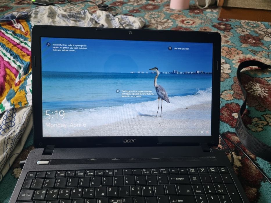 Buxoroda Acer Noutbooki tez va arzon narxda sotilad.i