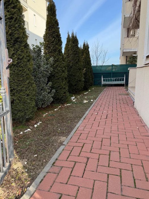 Poprietar vand apartament