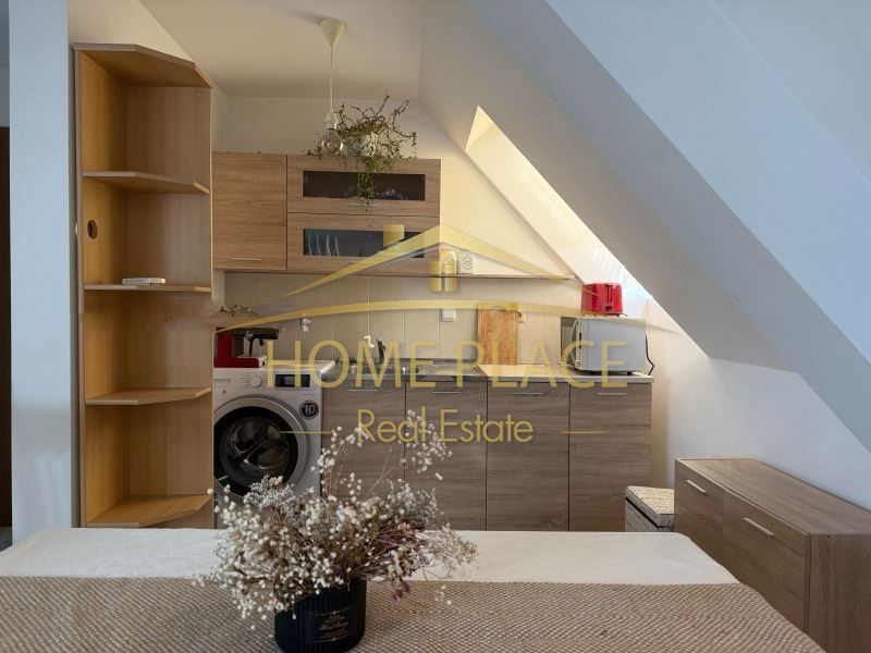 Дава се под наем Двустаен апартамент в Варна, Център - 86 кв.м за 598.23 € - Снимка #4